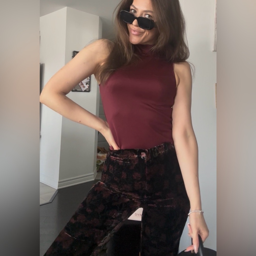 NWT burgundy top​